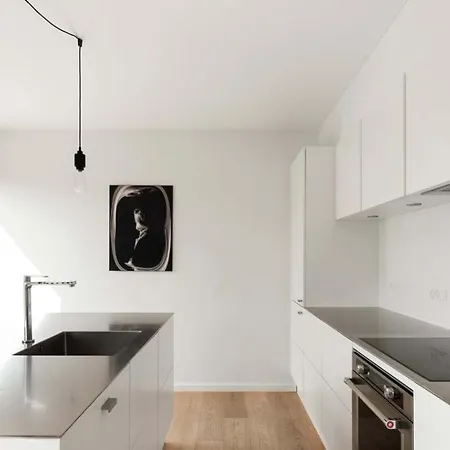 Апартаменты 180 Square Meters Kings Garden Doublex W Balcony *