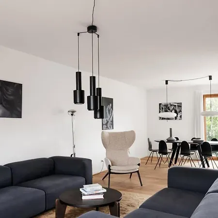 180 Square Meters Kings Garden Doublex W Balcony
